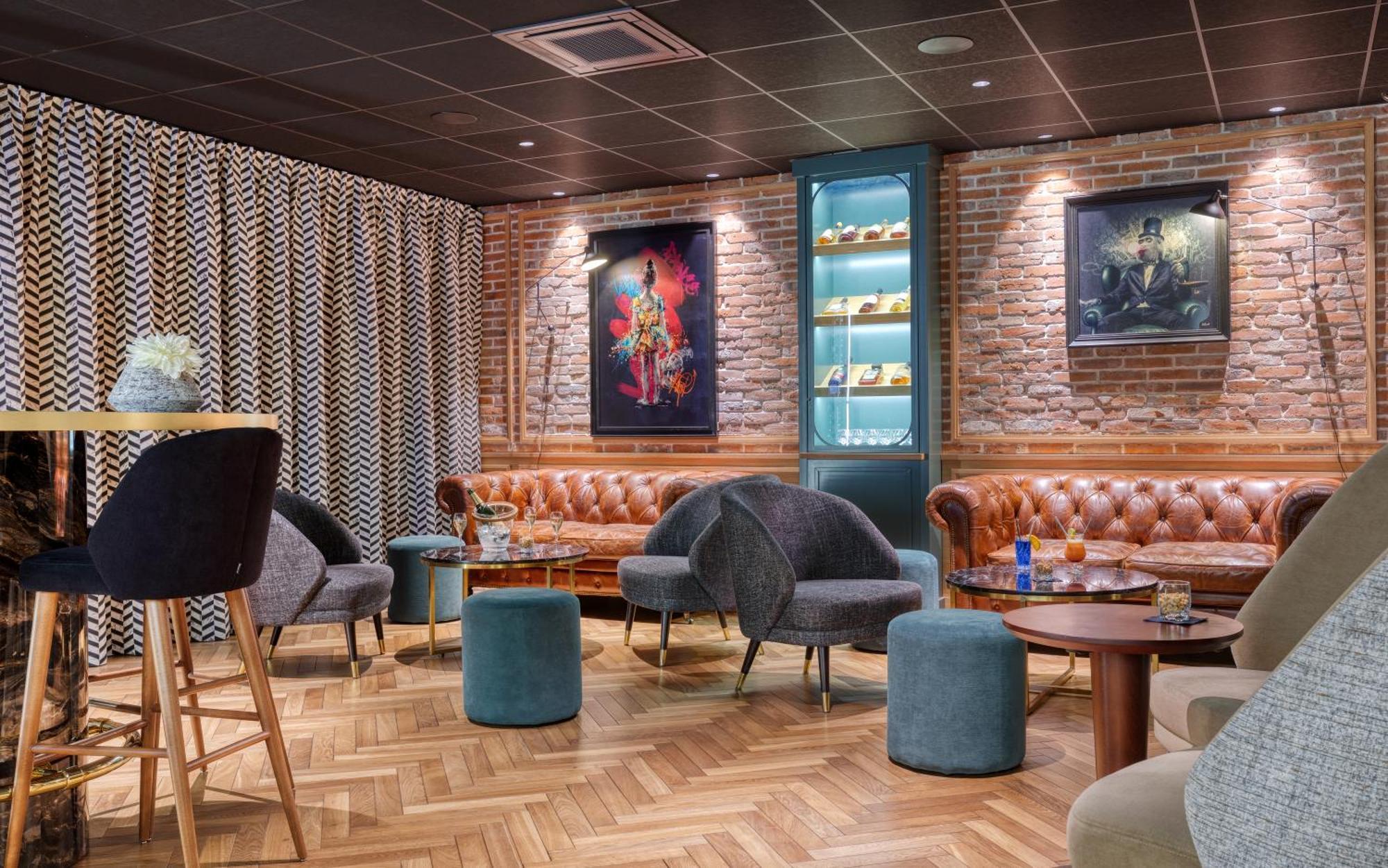 Brit Hotel Les Voyageurs Loudeac Ngoại thất bức ảnh
